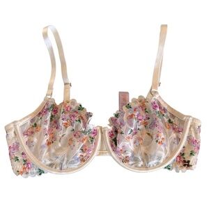 Savage x Fenty lace bra like-new condition size 34D